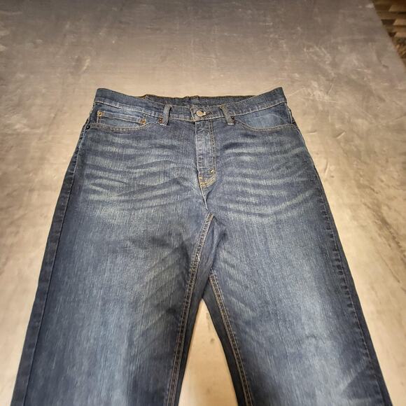 Levis 541 Jeans Mens 34x31 Blue Athletic Tapered Stretch Denim Pants Classic - Picture 2 of 10
